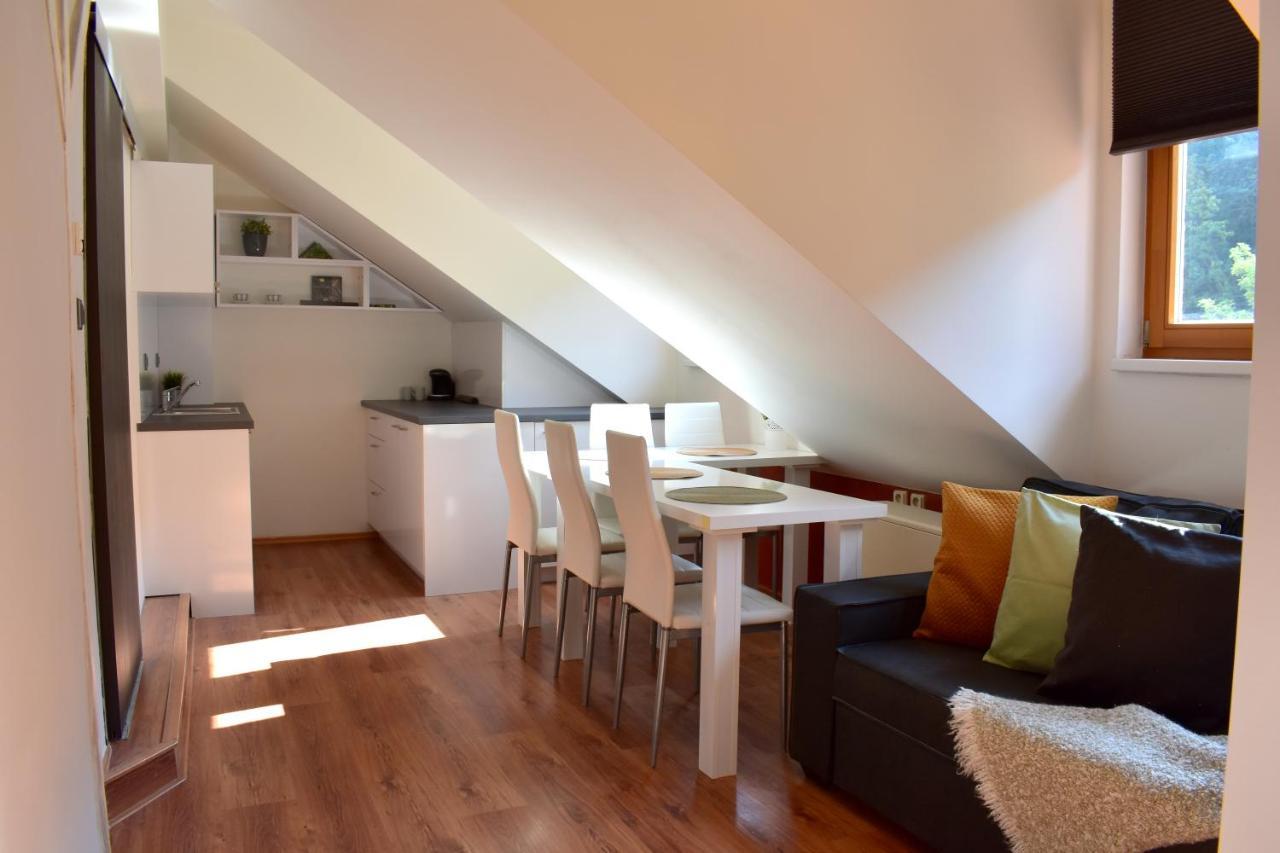 New Central Rooftop With Private Wellness, Sauna & Whirlpool Bath Прага Екстериор снимка